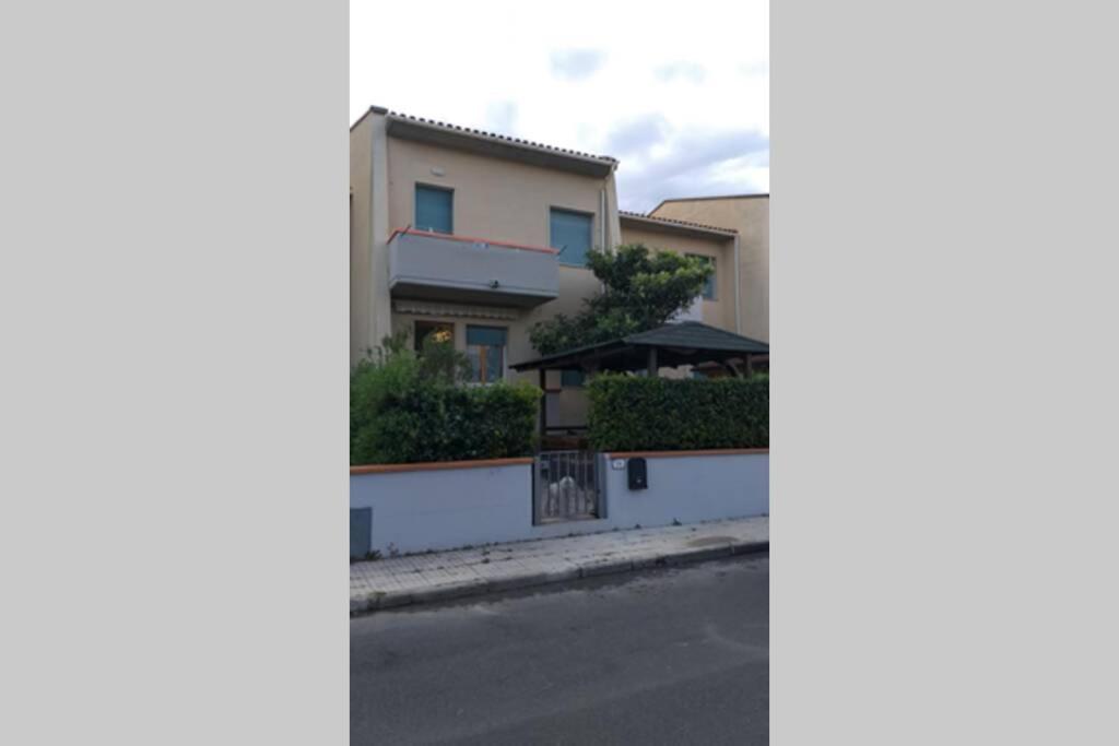 VADA (LI) VILLETTA A 300 MT DAL MARE 8 POSTI LETTO photo 1