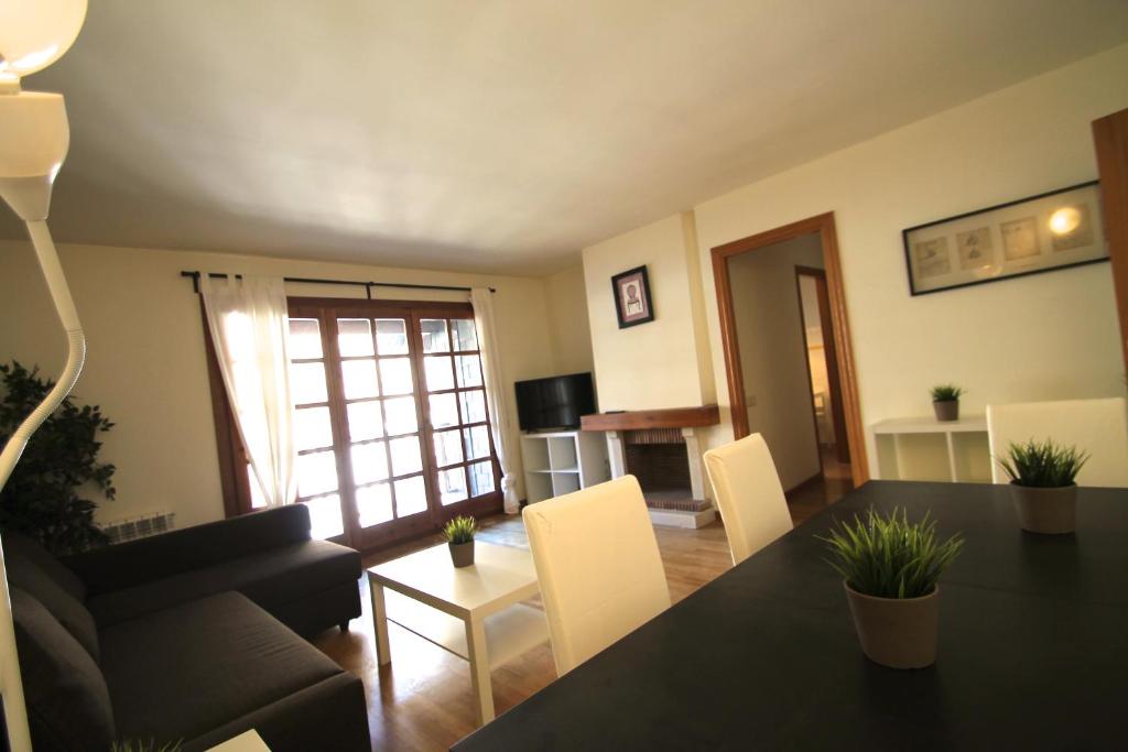 {
  "en-gb": "Ensagents, Canillo centro, Zona Grandvalira"
}
