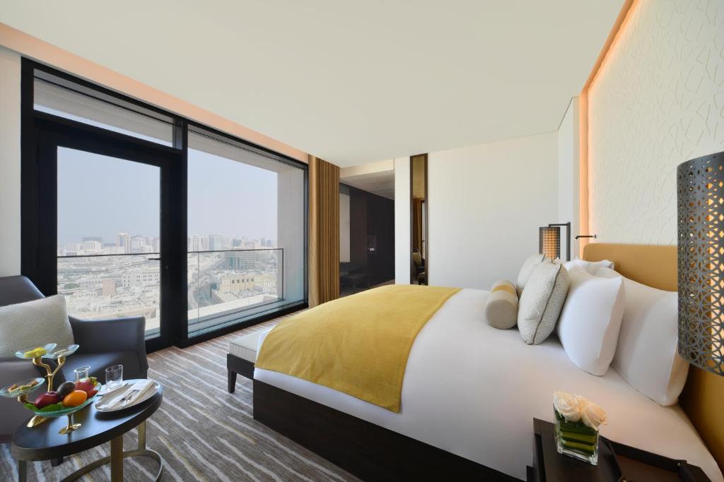 Двухместный (Номер Делюкс с кроватью размера «king-size» и балконом), Alwadi Hotel Doha - MGallery