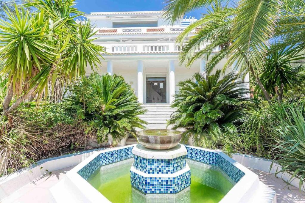 The Gatsby Mansion photo 4