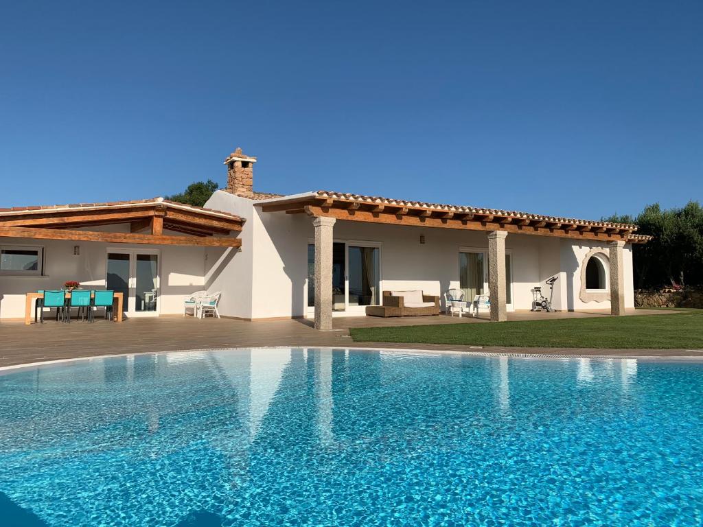 VillaLuxx photo 1