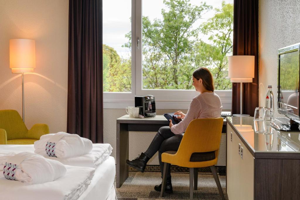 Двухместный (Улучшенный двухместный номер с 1 кроватью), Mercure Hotel Köln West
