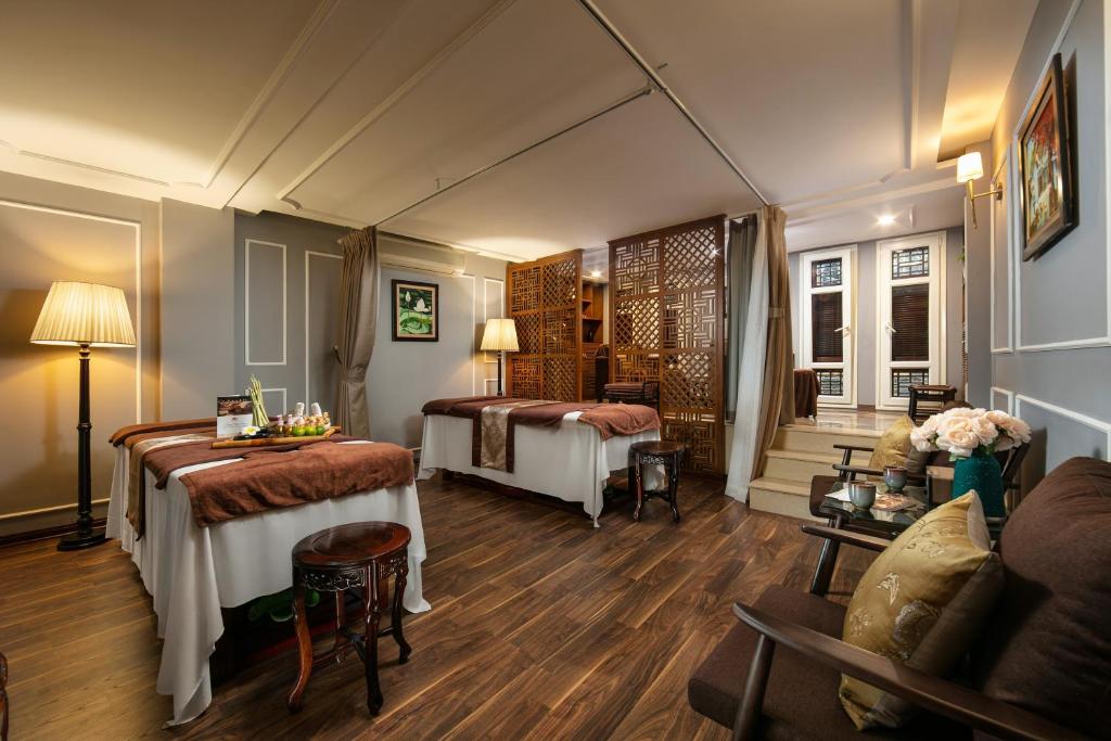 Hong Ngoc Dynastie Boutique Hotel & Spa - Tap to explore photos
