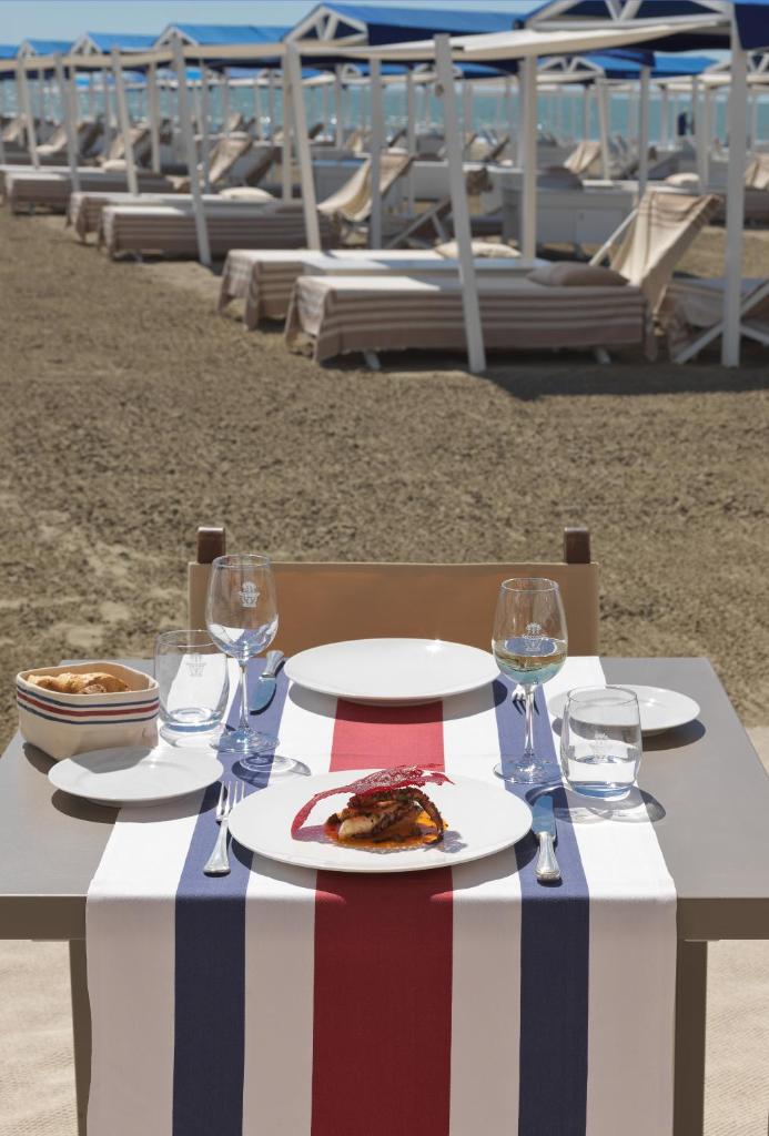 Augustus Hotel & Resort photo 1