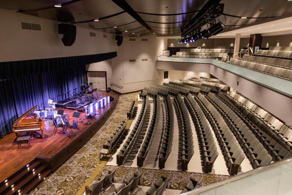Hillsdale College Dow Hotel and Conference Center photo 1