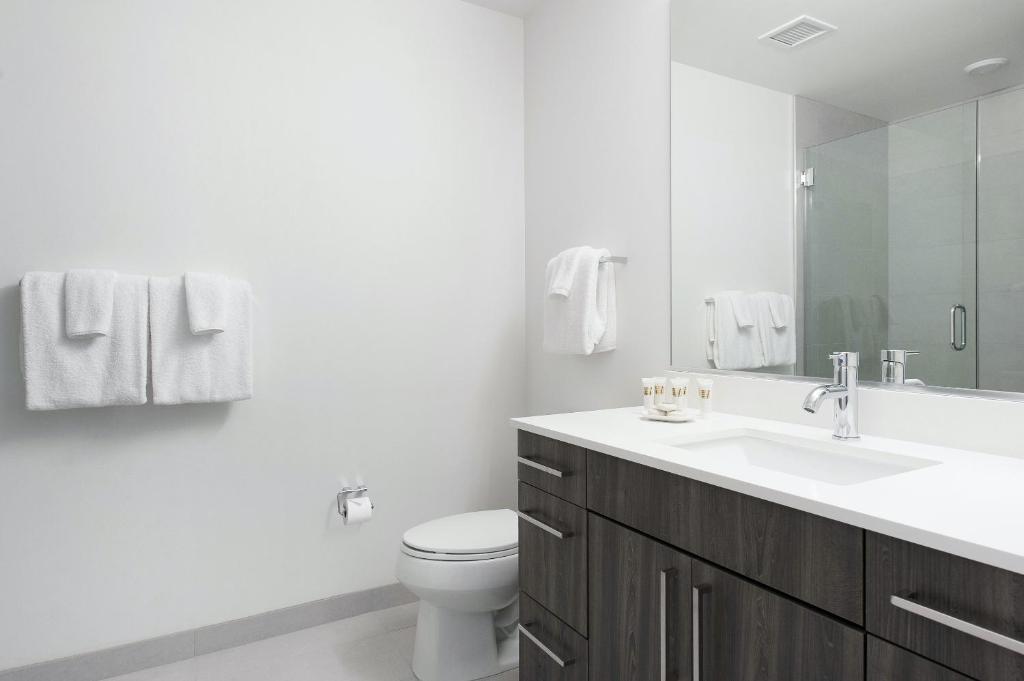 Студио (Номер-студио с кроватью размера «queen-size»), Sonder at Grant Park