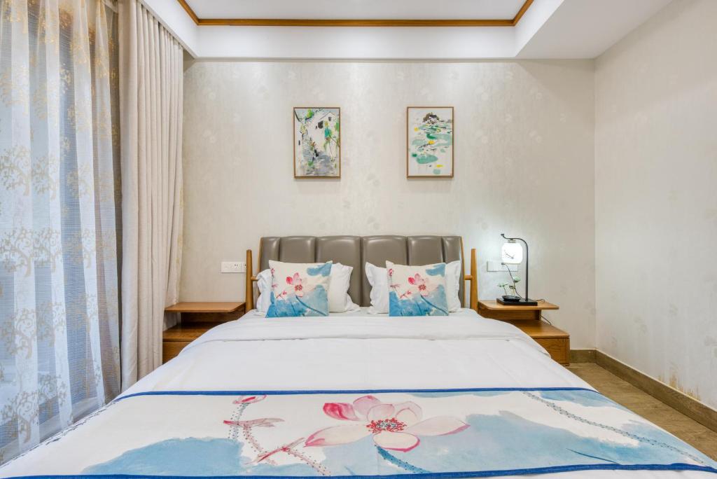 拈花湾景区内花园庭院别墅套房---购票入住 photo 4