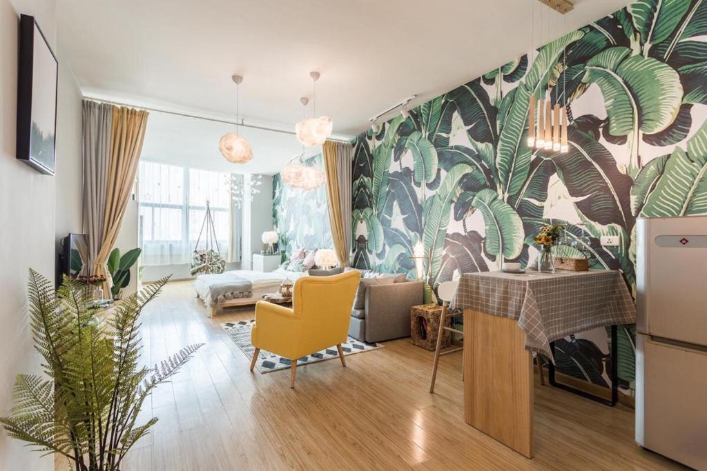 Jiangan Jianghan Road Pedestrian Street Locals Apartment 00116680