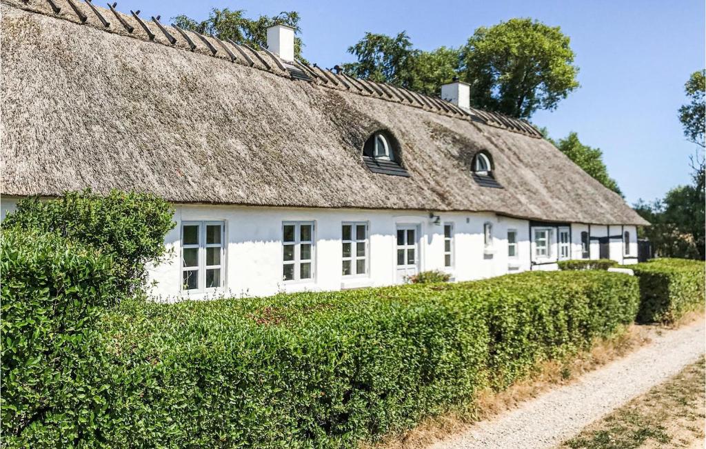 Amazing Home In Kettinge With 4 Bedrooms And Wifi photo 1