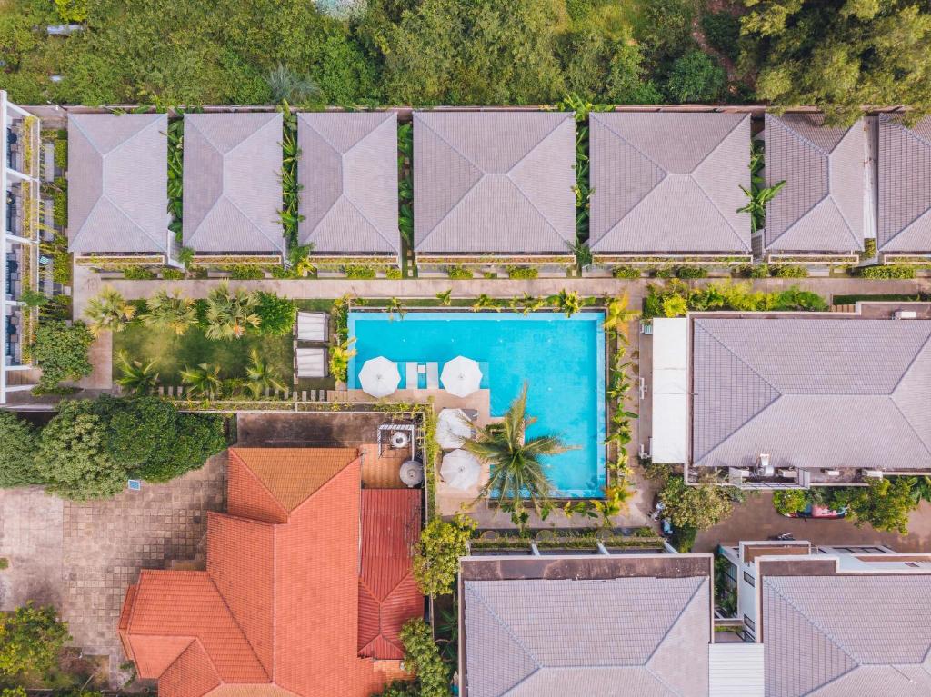 Grand Venus La Residence - Tap to explore photos