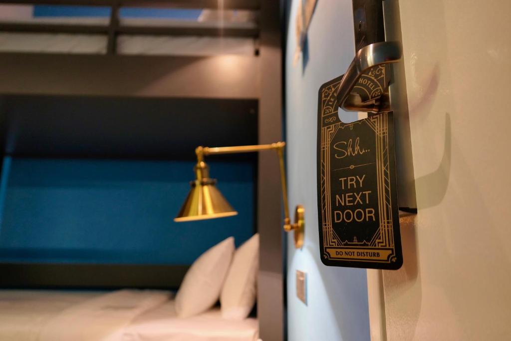 Двухместный (Attache Room), Le Embassy Hotel Georgetown