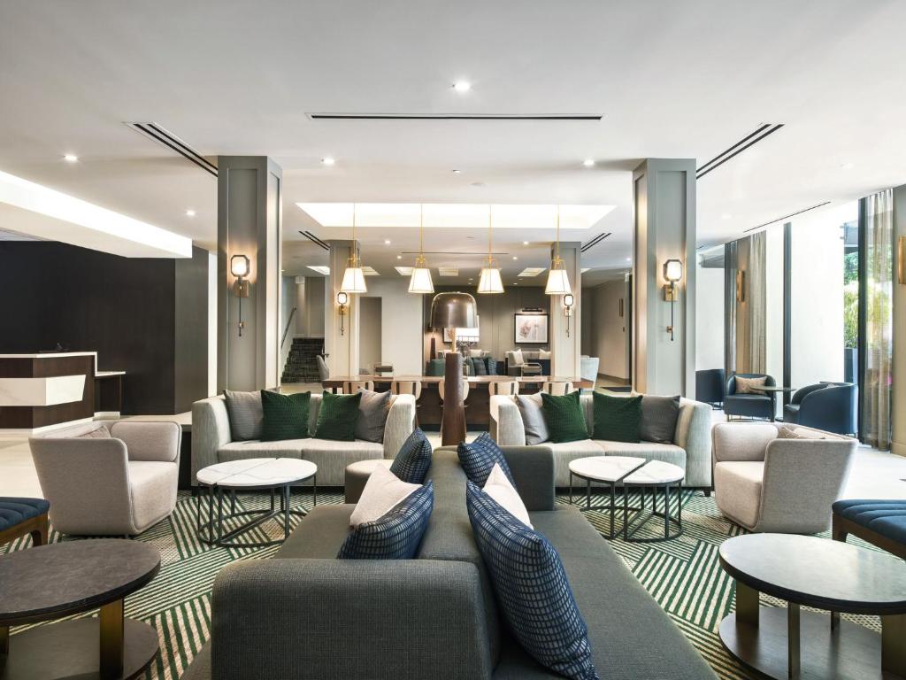 Hotel Riu Plaza Fisherman's Wharf image