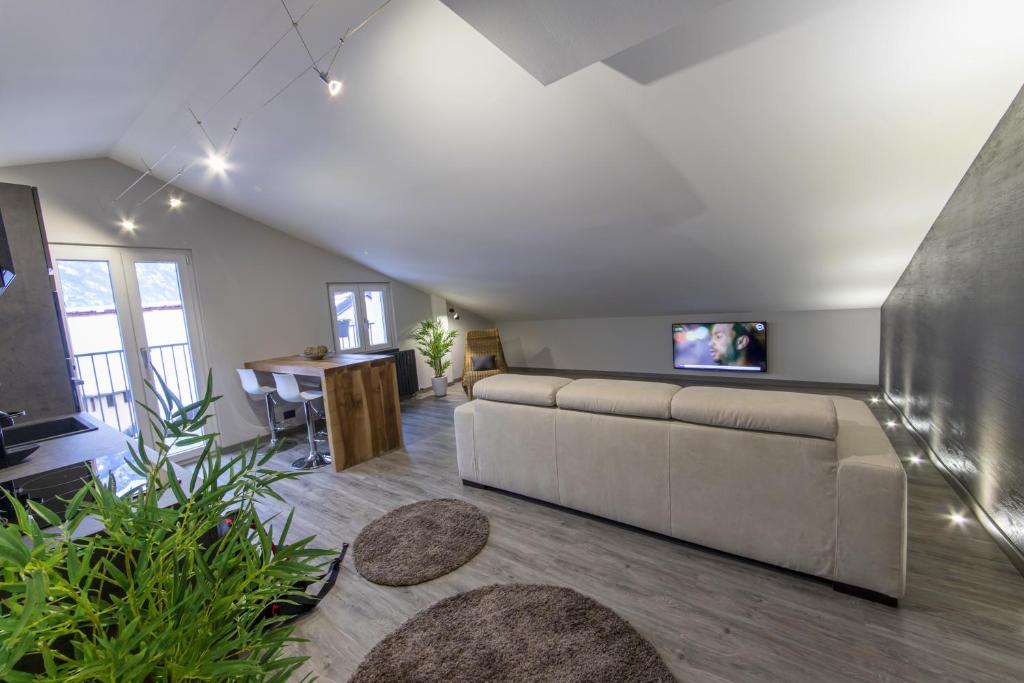 Panoramic penthouse in the historical center photo 1