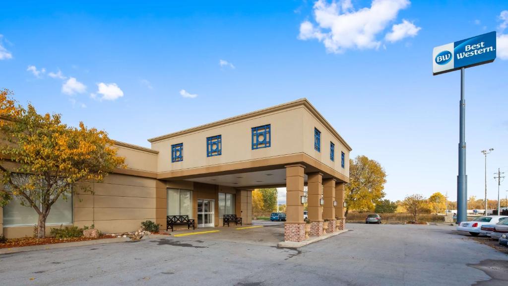 Best Western Crossroads of the Bluffs photo 2