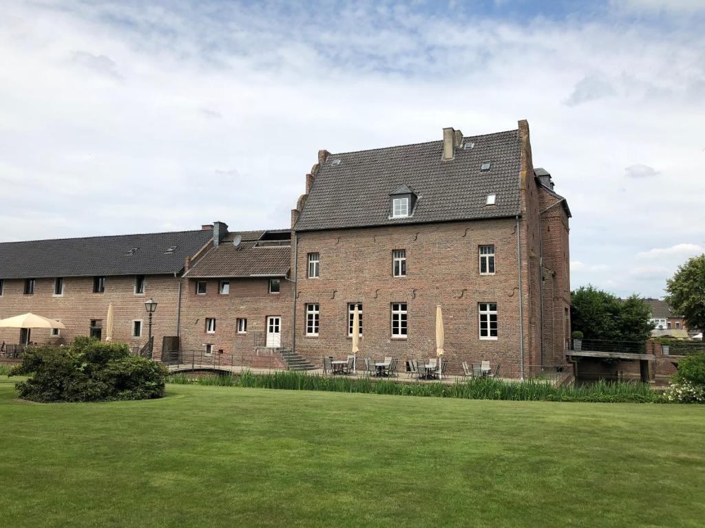 Burg Obbendorf photo 1