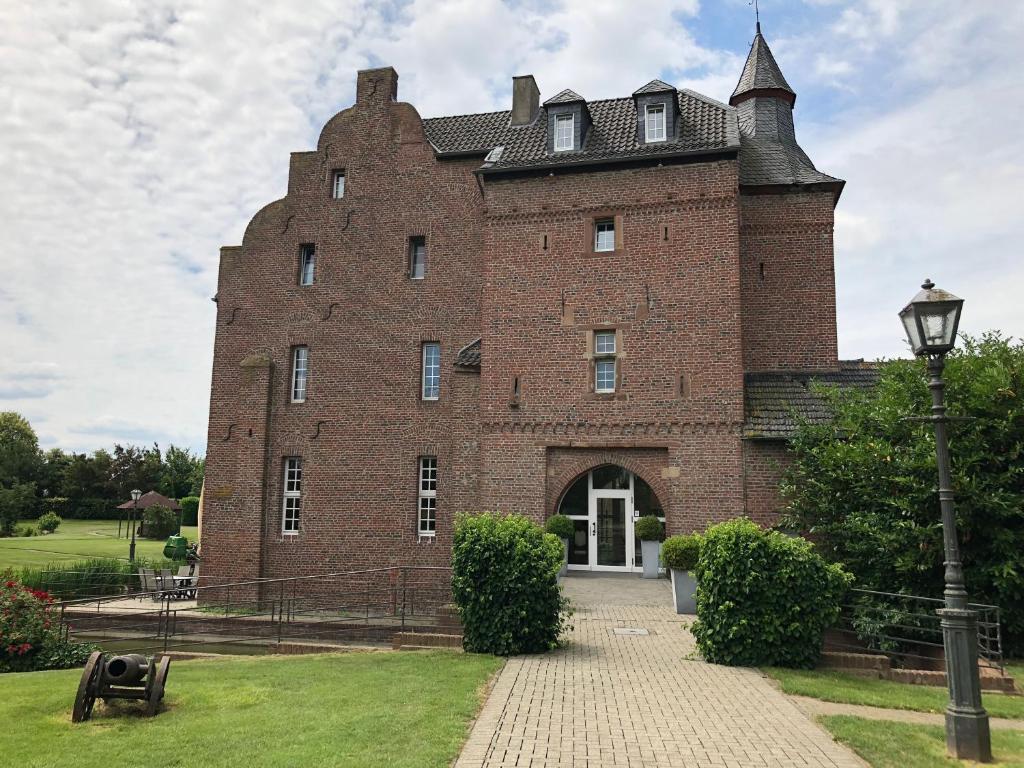 Burg Obbendorf photo 3