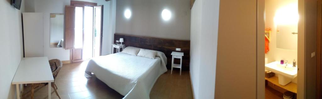 Hostal Lopenea photo 4