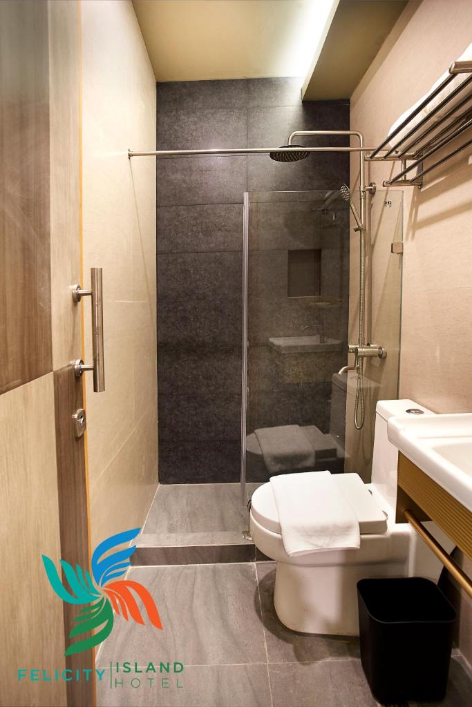 Сьюит (Deluxe Queen Room - Quarantine Package), Felicity Island Hotel