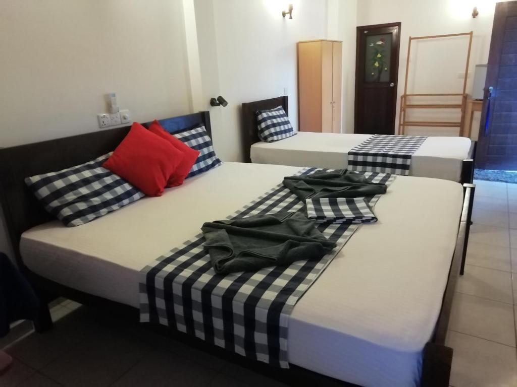 Трехместный (Трехместный номер класса люкс с видом на море), Universal Beach Guest House