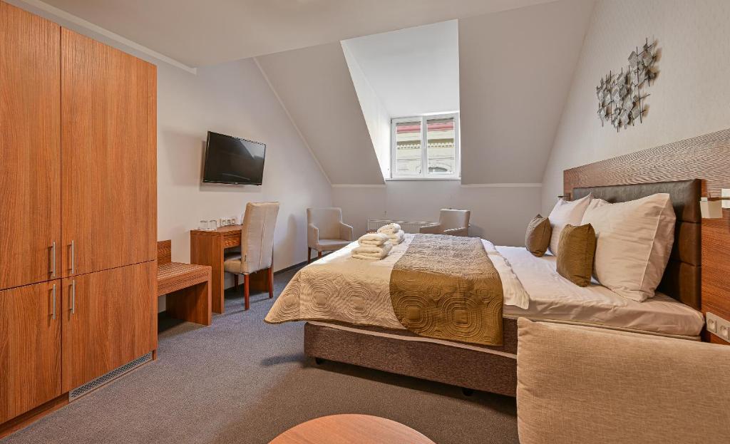Семейный (Стандартный семейный номер), Hotel Prague Star