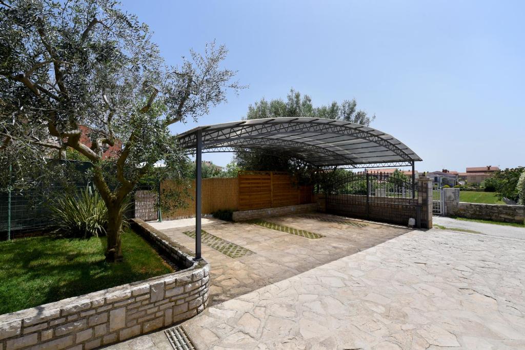 Charming villa Natali with private pool in Pula photo 3