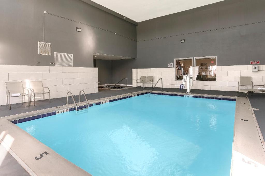 Baymont by Wyndham Bowling Green image