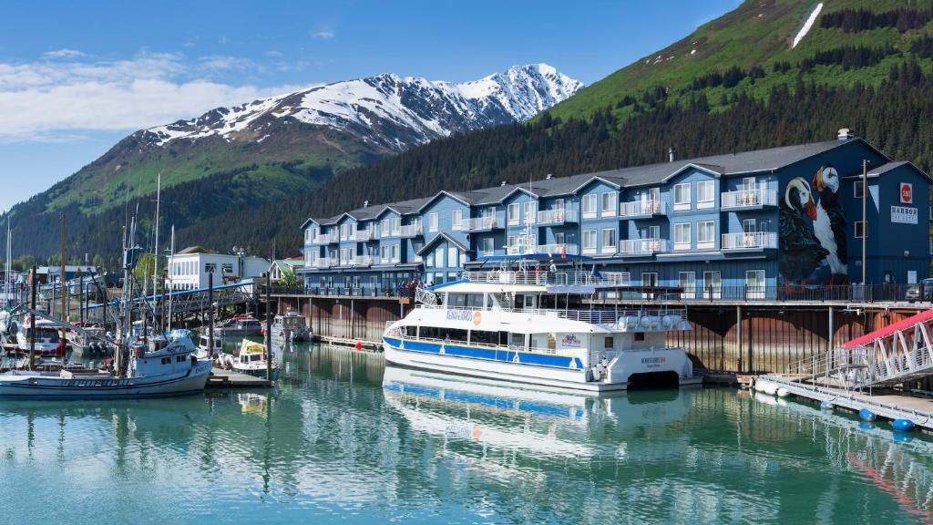 Harbor 360 Hotel Seward image
