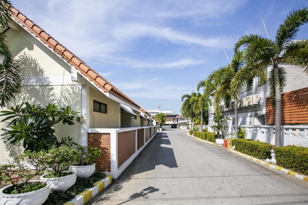 Bualuang HOTEL photo 3