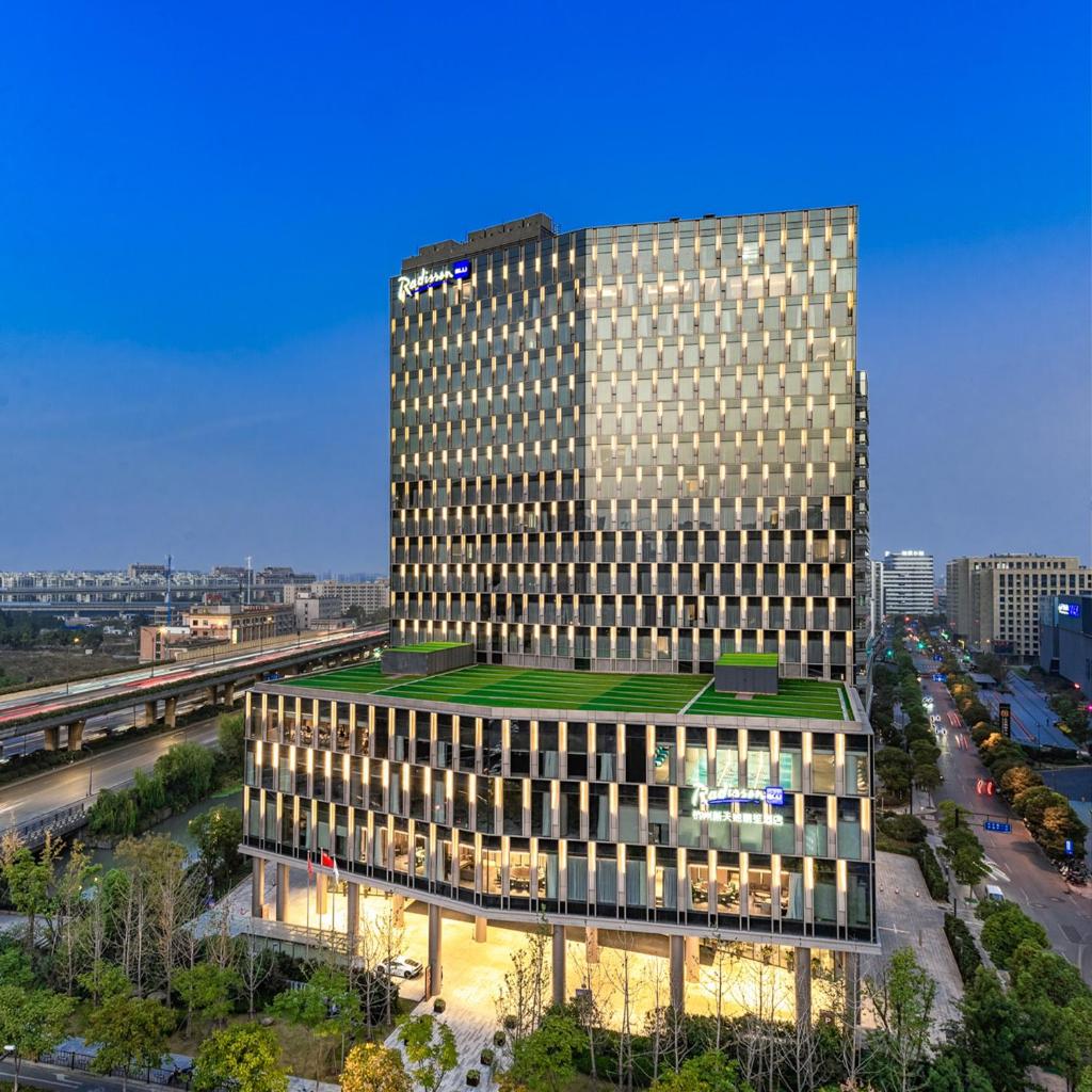 Radisson Blu Hangzhou Xintiandi photo 1