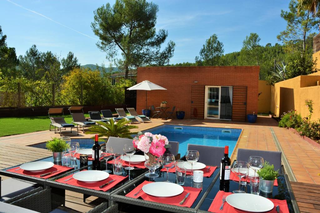 Villa Sitges Maria Sunny Oriented SW AC Confortable High Quality 5 star guest coments photo 2