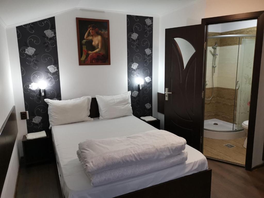 Двухместный (Номер с кроватью размера «king-size»), Joe Hostel
