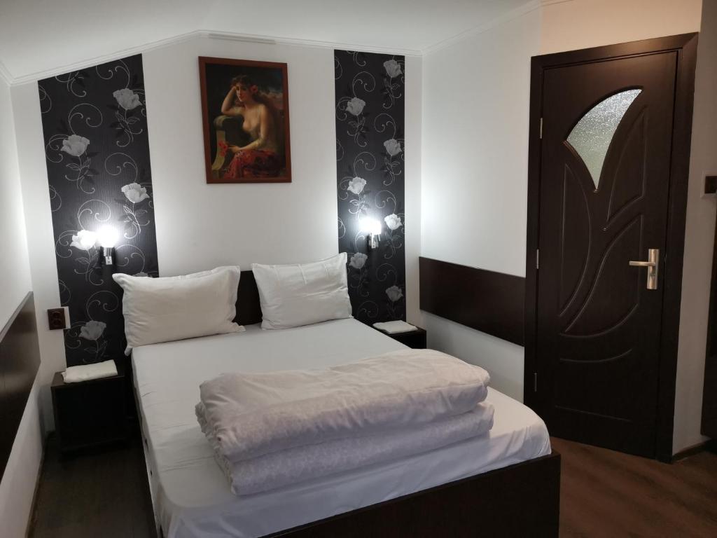 Двухместный (Номер с кроватью размера «king-size»), Joe Hostel