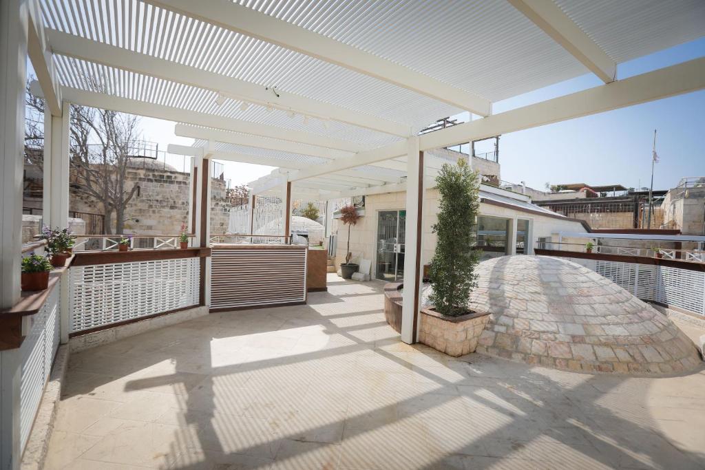 Western Wall Luxury House photo 4