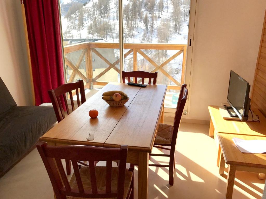 Appartement d'une chambre avec piscine partagee et balcon a Allos photo 1