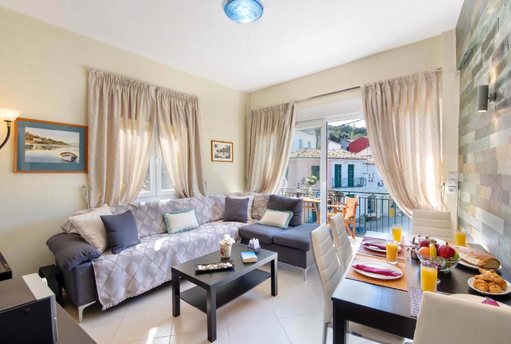 Loggos Panoramic Views Electra by Konnect photo 1