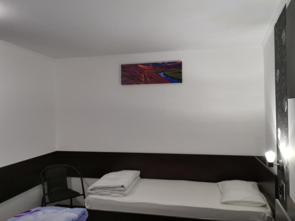 Трехместный (Трехместный номер с собственной ванной комнатой), Joe Hostel