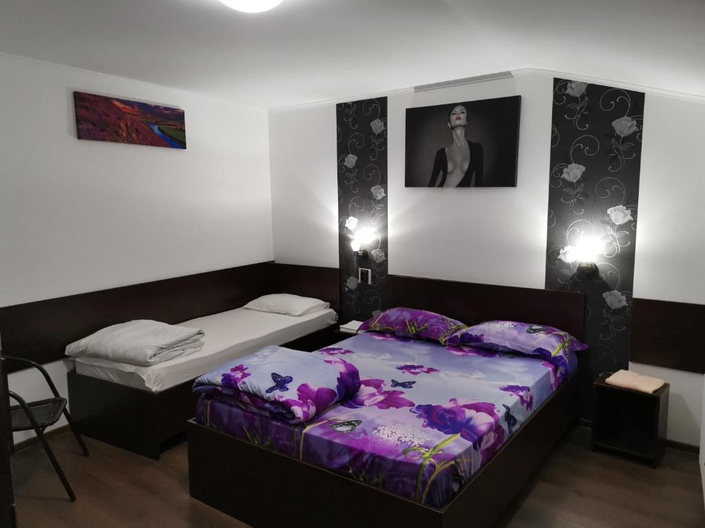 Трехместный (Трехместный номер с собственной ванной комнатой), Joe Hostel