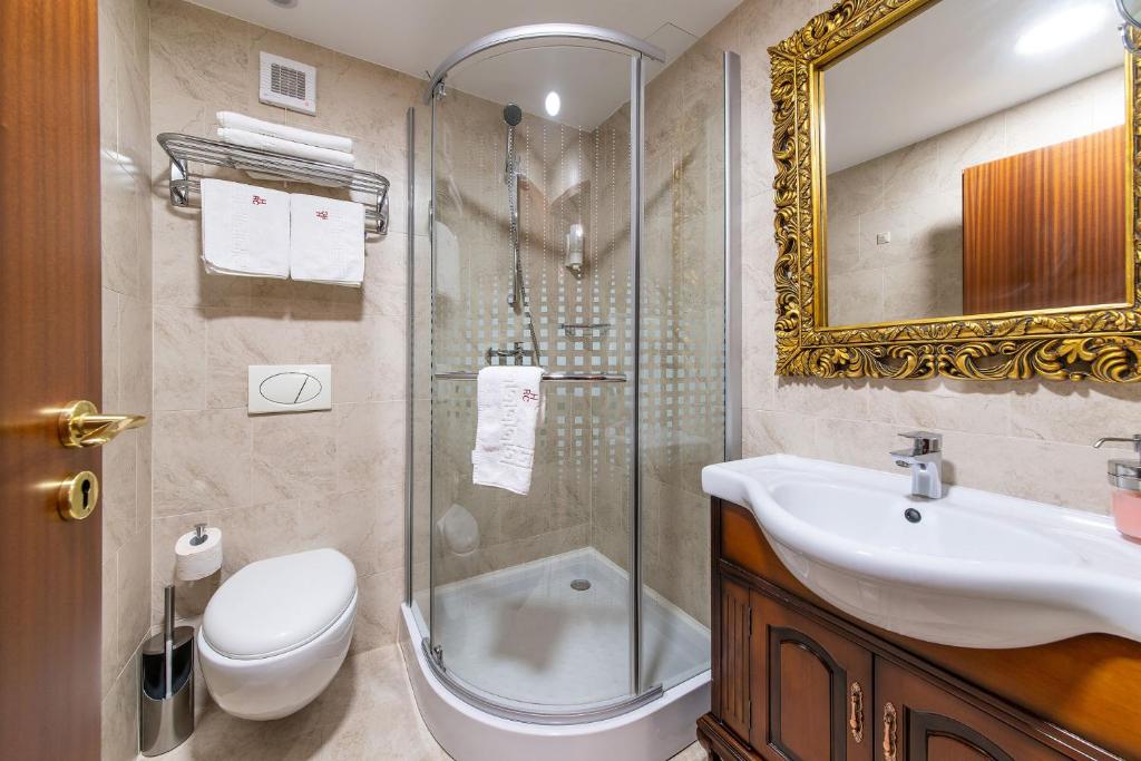 RED CONFORT HOTEL Boutique photo 4