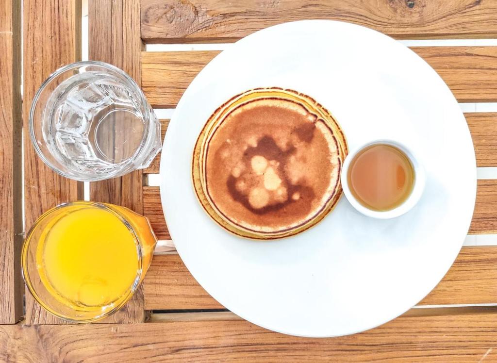 Двухместный (Номер Делюкс с кроватью размера «queen-size»), Santi HomeStay