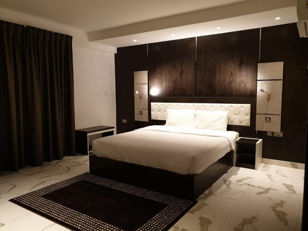 Двухместный (Двухместный номер Делюкс с 1 кроватью), HALA SUITES