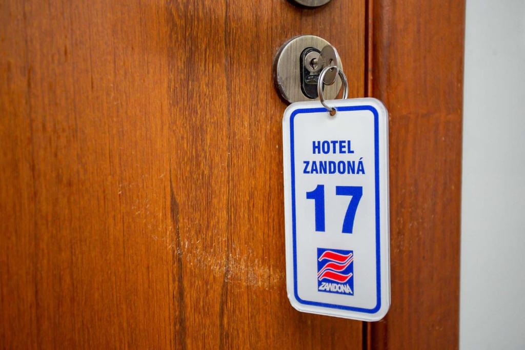 Hotel Zandoná photo 1
