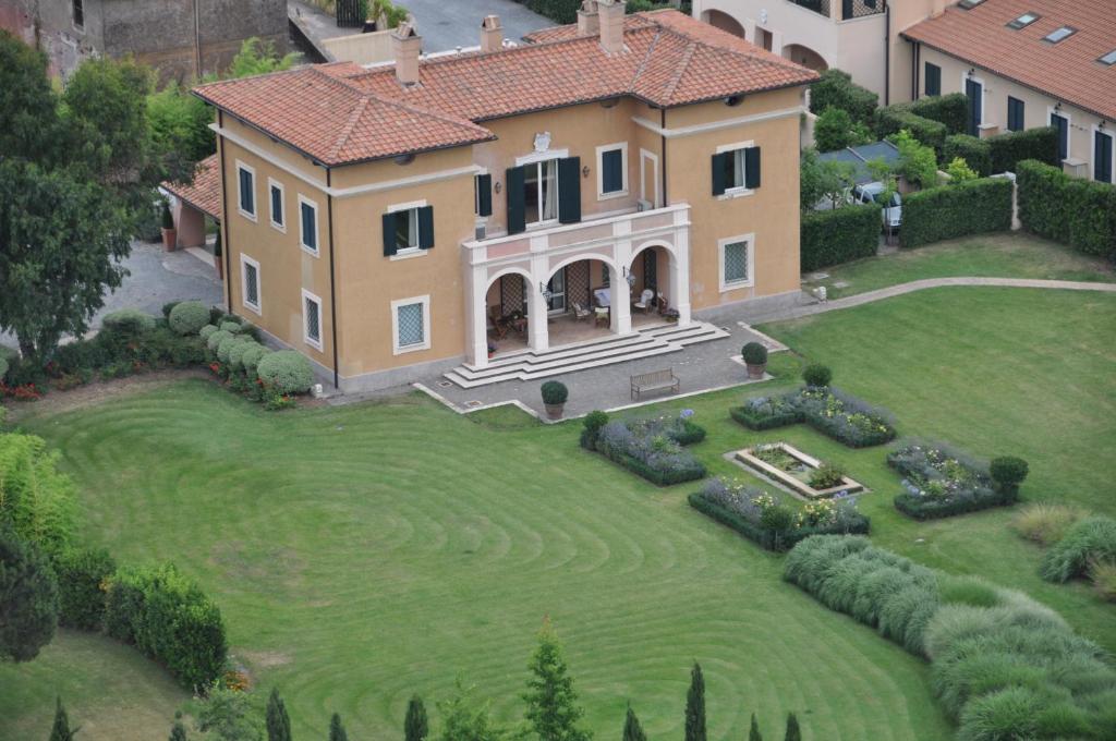 Casale DI Tormaggiore Villa And Country Suites photo 1