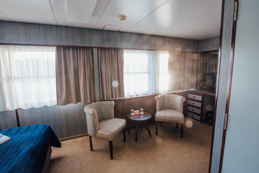 Одноместный (Single Room with Danube View), Botel Pressburg