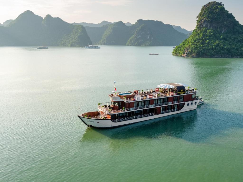 Orchid Premium Cruises Ha Long Bay