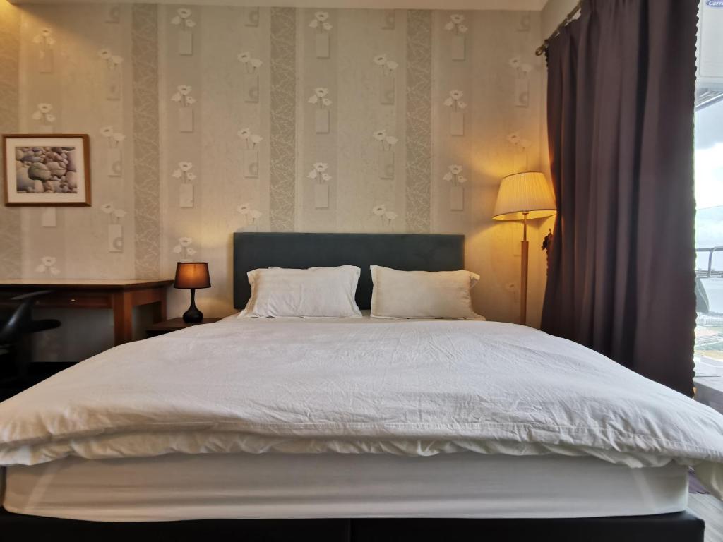 Mykey Silverscape B-39-06 Melaka City photo 1