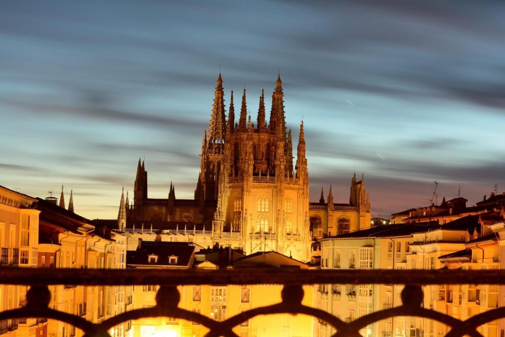 Preciosa vivienda Vistas a la Catedral Parking incluido ATUAIRE