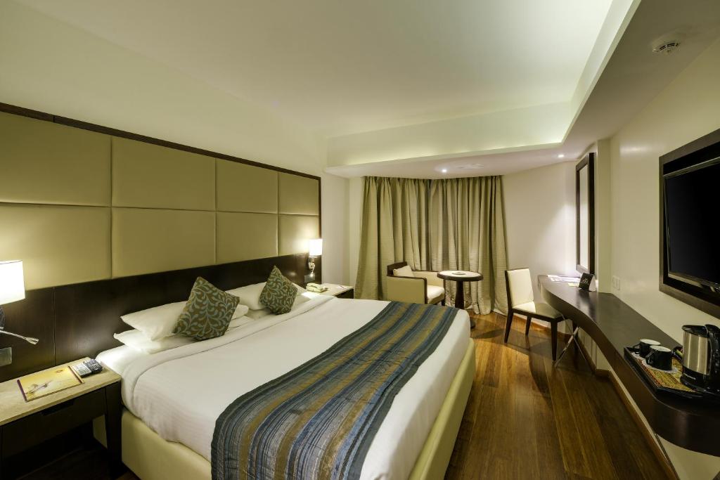 Сьюит (Полулюкс), Ramee Guestline Hotel Juhu