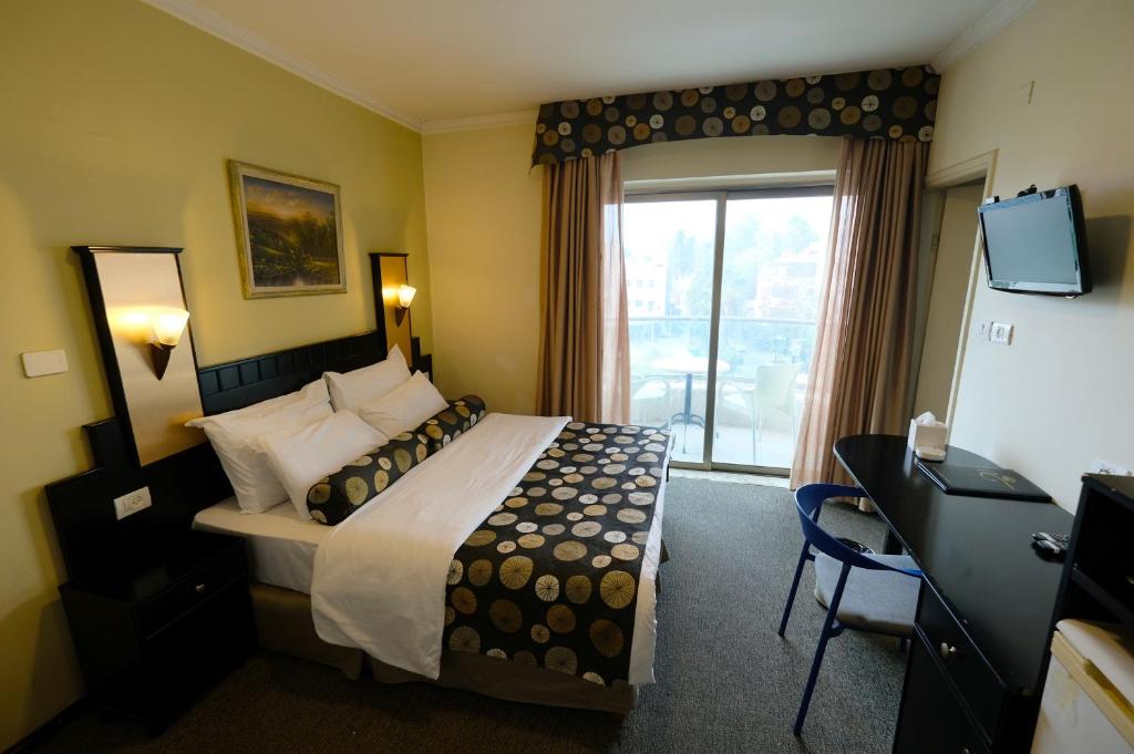 Royal Court Hotel photo 3