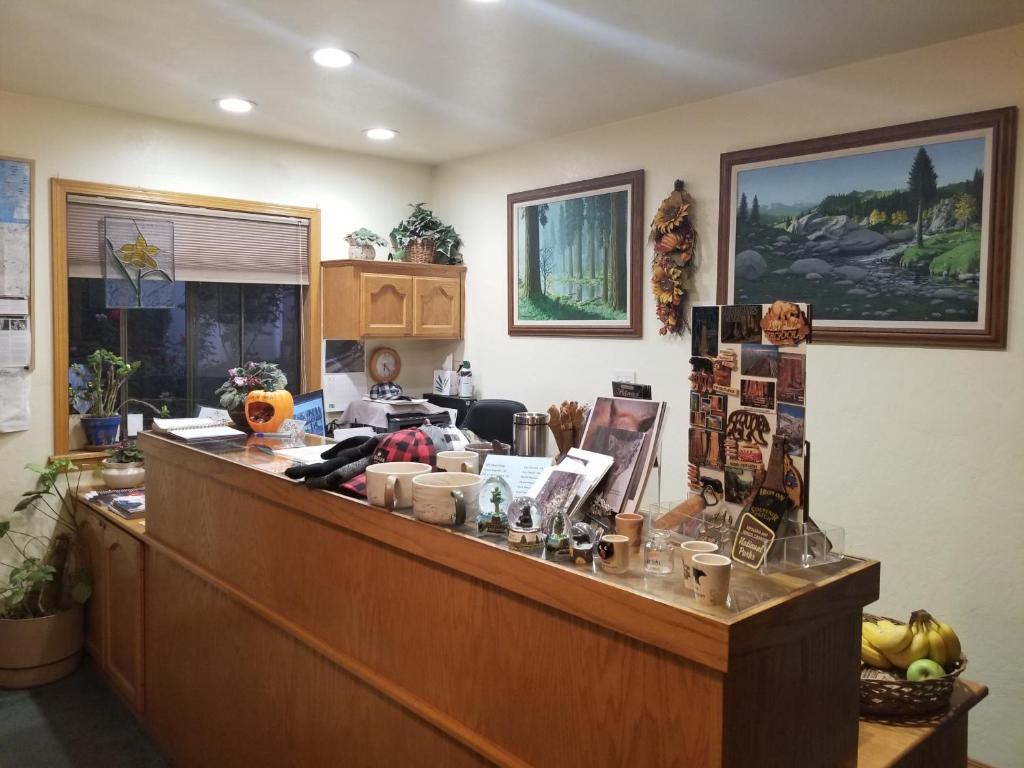 Lazy J Ranch Motel photo 3