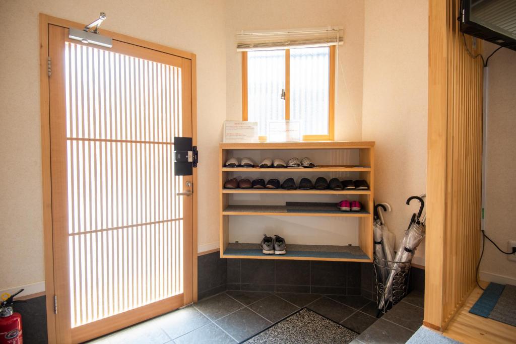 Osaka Guesthouse SAYURI TENGACHAYA Ekimae photo 4